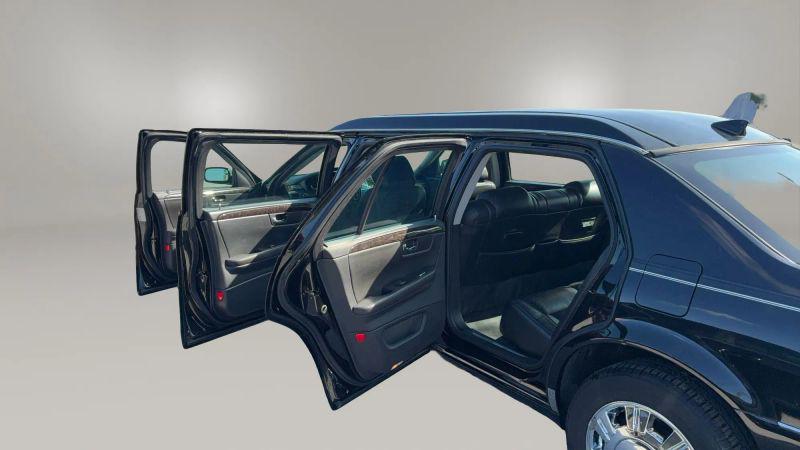 2010 Cadillac DTS Limousine