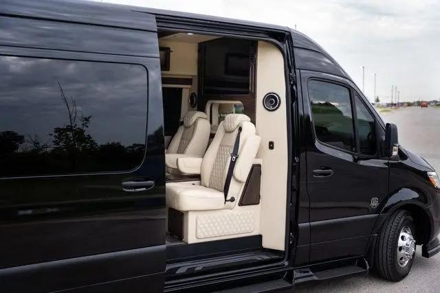 2023 Mercedes-Benz Sprinter 3500XD High Roof 4-Cyl Diesel HO
