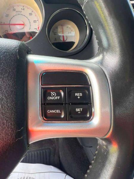 2012 Dodge Challenger SXT