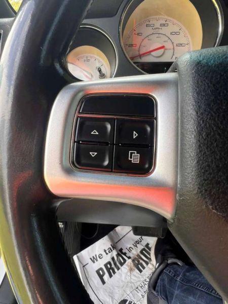 2012 Dodge Challenger SXT