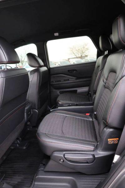 2025 Nissan Pathfinder Rock Creek 4WD