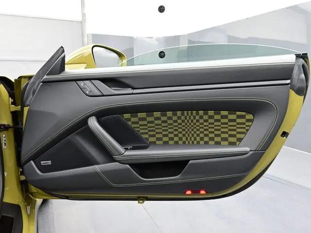 2026 Porsche 911 Carrera GTS Cabriolet