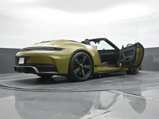 2026 Porsche 911 Carrera GTS Cabriolet