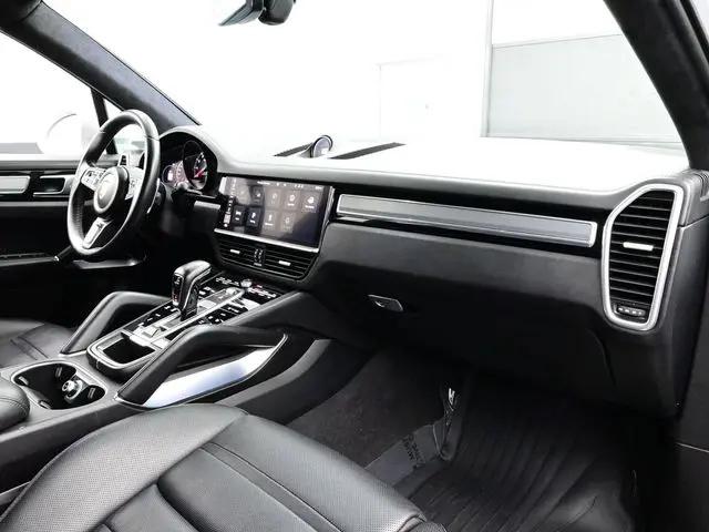 2021 Porsche Cayenne Turbo