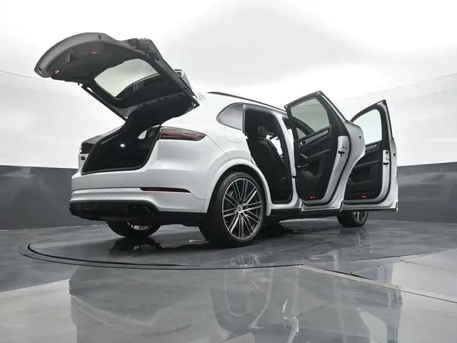 2021 Porsche Cayenne Turbo