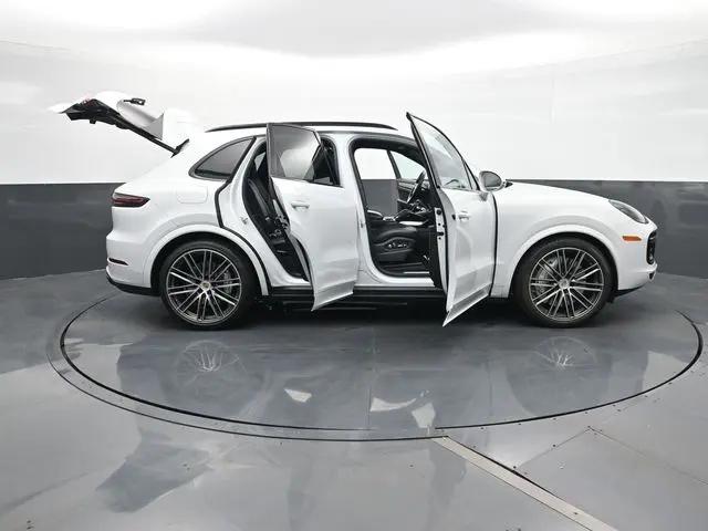 2021 Porsche Cayenne Turbo