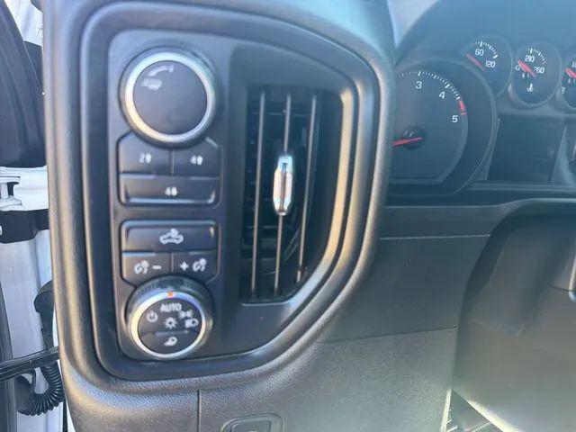 2022 Chevrolet Silverado 2500HD 4WD Crew Cab Standard Bed WT