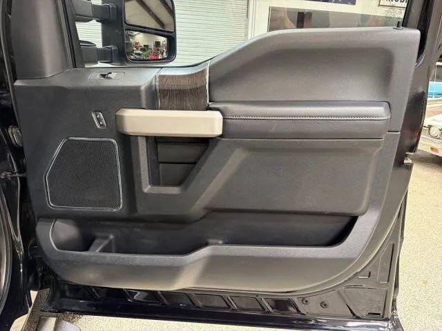2020 Ford F-350 LARIAT