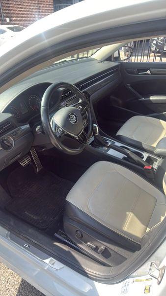 2020 Volkswagen Passat 2.0T R-Line
