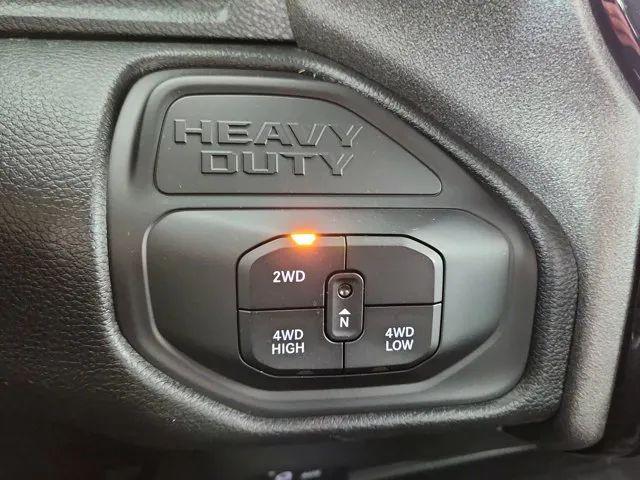 2026 Ram 2500 Black Express Crew Cab 4x4 6'4" Box