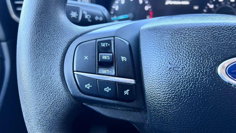 2023 Ford Explorer Base