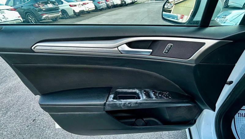 2018 Ford Fusion SE