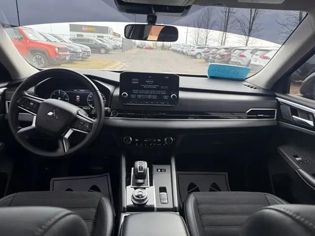 2025 Mitsubishi Outlander PHEV SE S-AWC