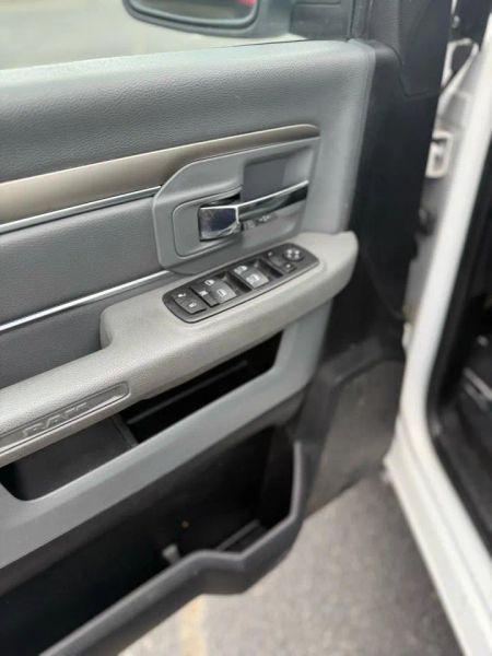 2018 Ram 1500 Big Horn Crew Cab 4x4 5'7" Box