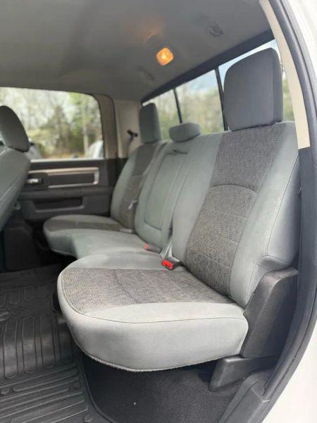 2018 Ram 1500 Big Horn Crew Cab 4x4 5'7" Box
