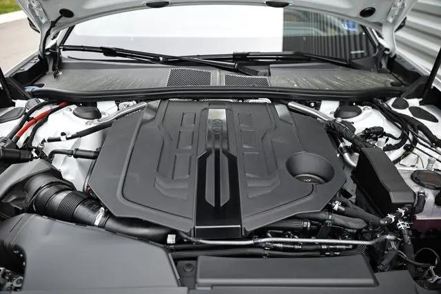 2026 Audi A6 Premium Plus quattro S tronic