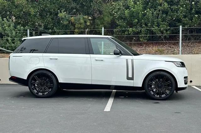2026 Land Rover Range Rover P530 SE 7 Seat