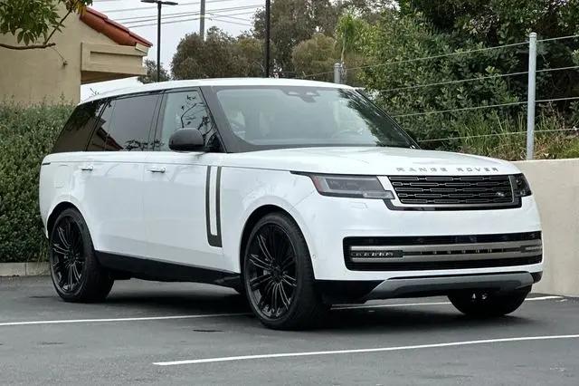 2026 Land Rover Range Rover P530 SE 7 Seat