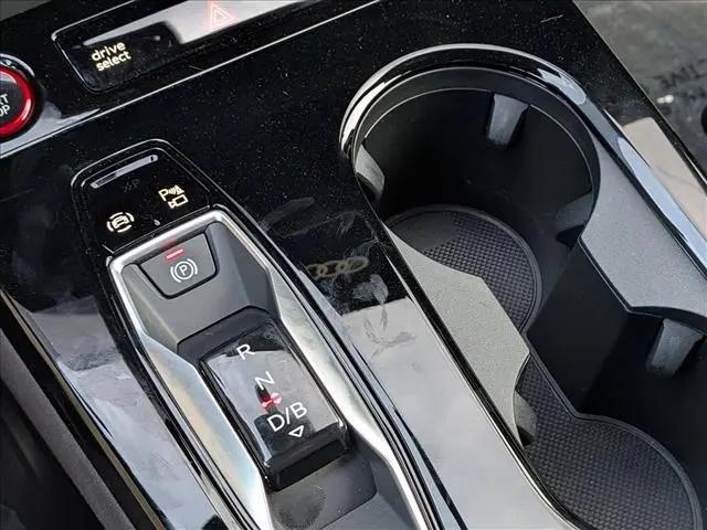 2025 Audi SQ6 e-tron Prestige quattro