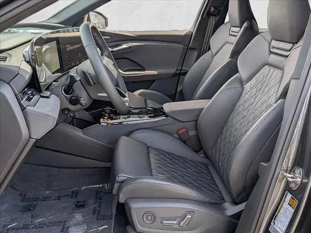 2025 Audi SQ6 e-tron Prestige quattro