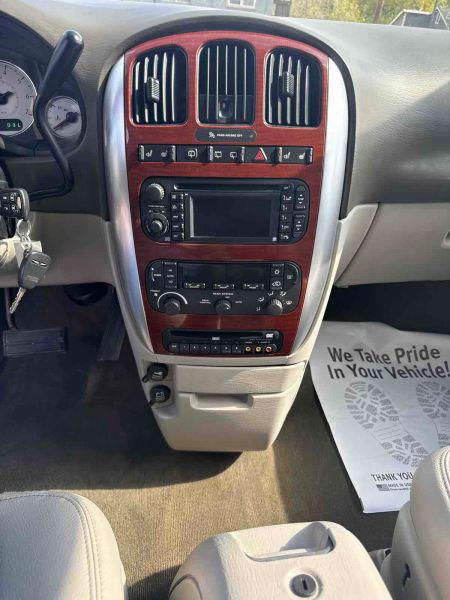 2007 Chrysler Town & Country Limited