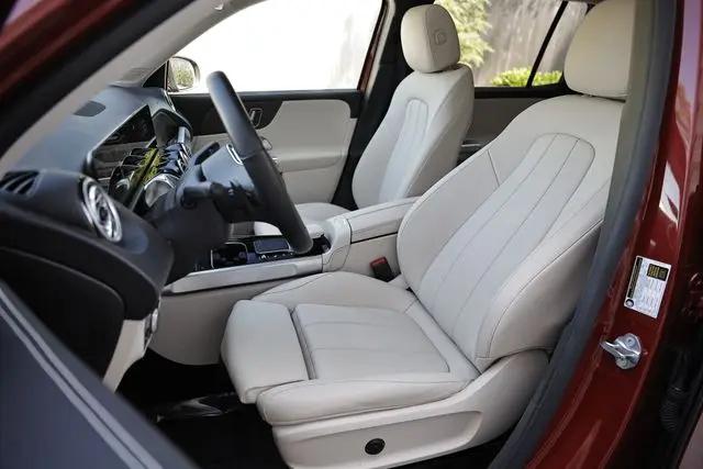 2023 Mercedes-Benz GLB 4MATIC