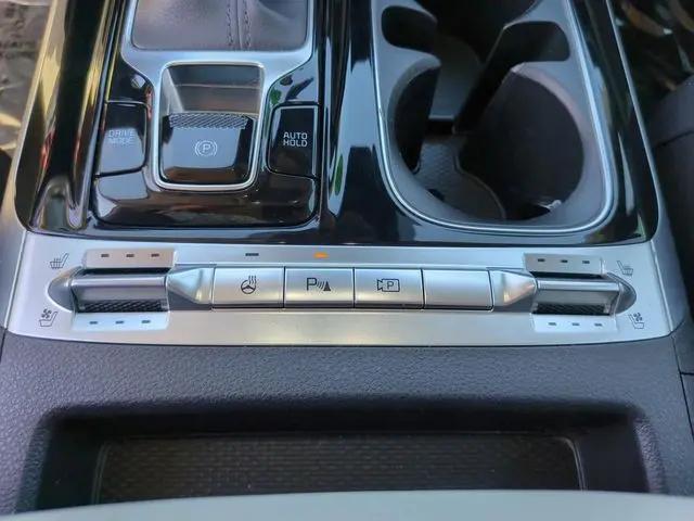 2023 Kia Carnival MPV SX Prestige