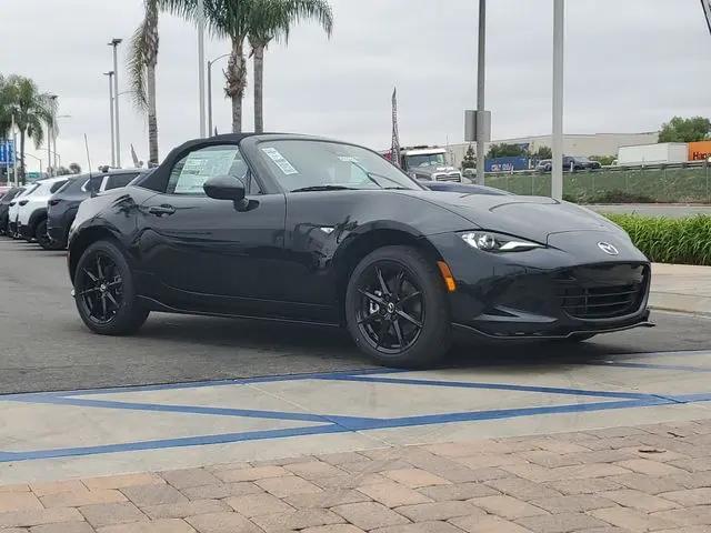 2026 Mazda MX-5 Sport