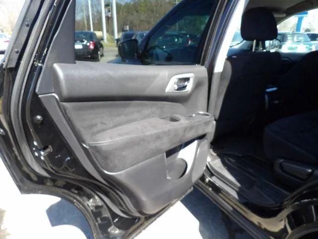 2014 Nissan Pathfinder S