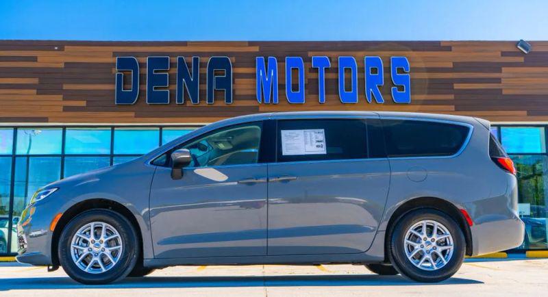 2023 Chrysler Pacifica Touring L