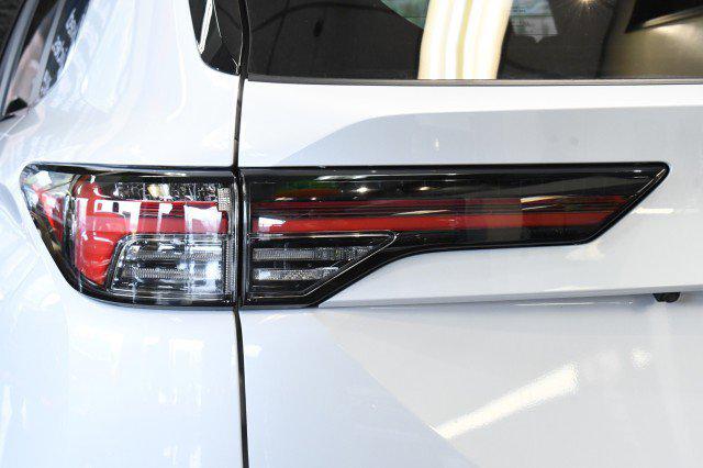 2026 Mitsubishi Outlander ES 1.5T S-AWC