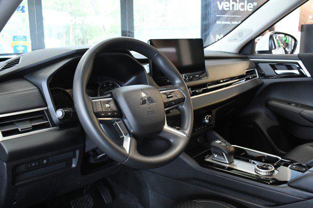 2026 Mitsubishi Outlander ES 1.5T S-AWC