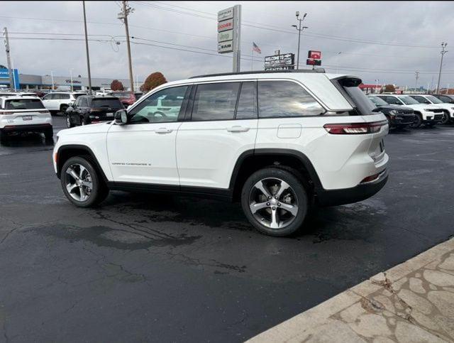 2025 Jeep Grand Cherokee Laredo X 4x2