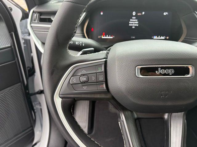 2025 Jeep Grand Cherokee Laredo X 4x2
