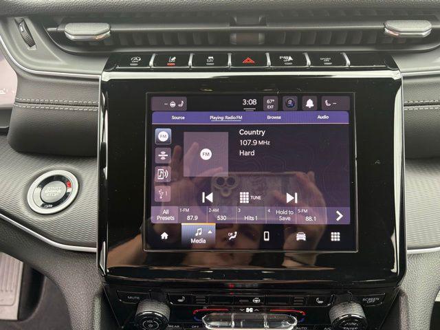 2025 Jeep Grand Cherokee Laredo X 4x2