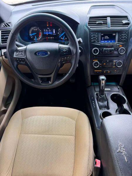 2016 Ford Explorer Base