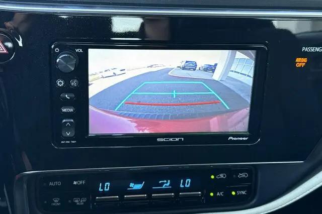 2016 Scion iM Base