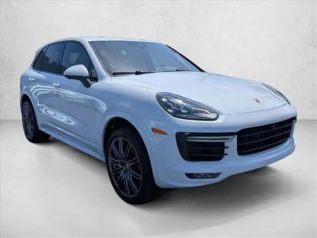 2016 Porsche Cayenne GTS
