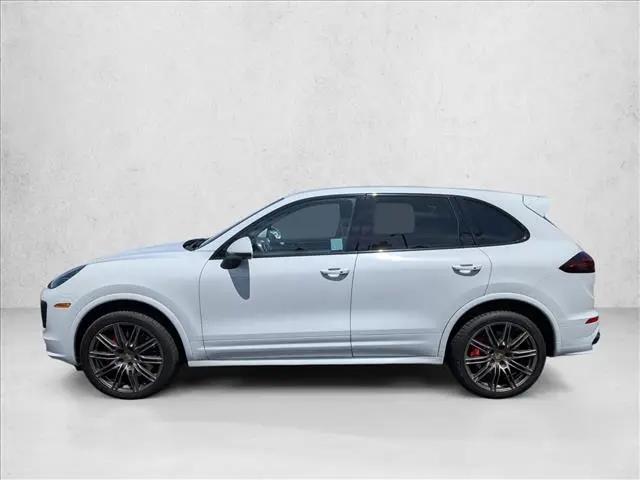 2016 Porsche Cayenne GTS