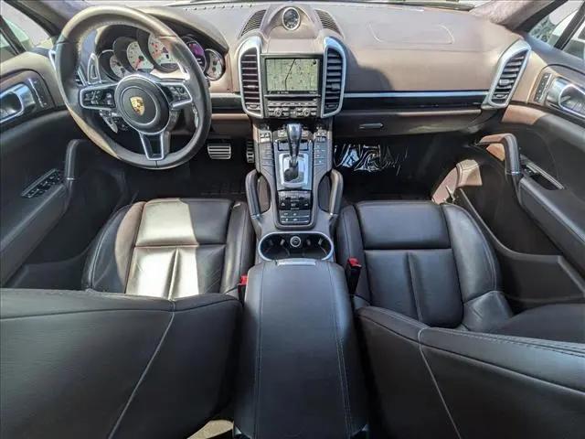 2016 Porsche Cayenne GTS