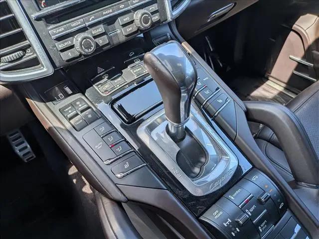 2016 Porsche Cayenne GTS