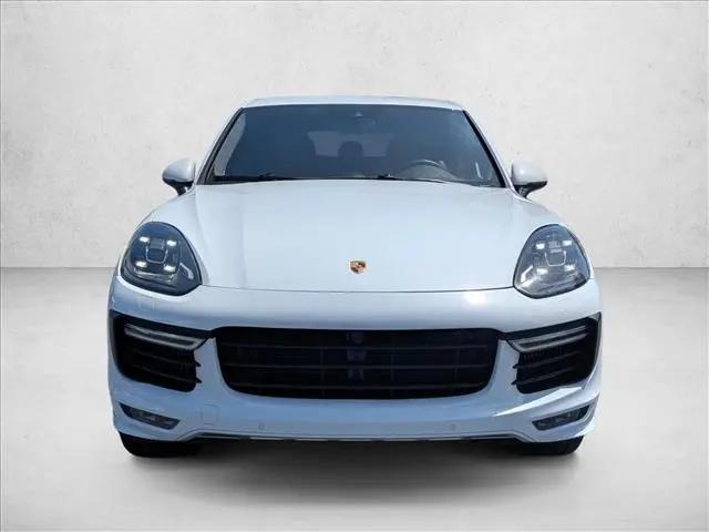 2016 Porsche Cayenne GTS