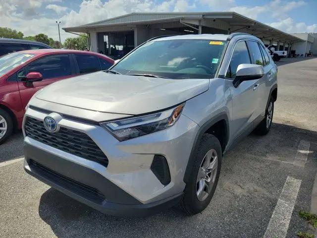 2024 Toyota RAV4 Hybrid XLE
