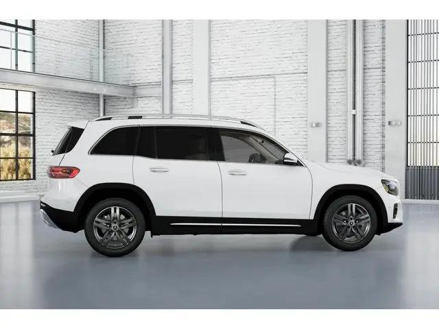 2026 Mercedes-Benz GLB 4MATIC