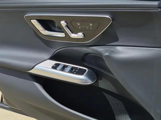 2026 Mercedes-Benz E 350 E 350