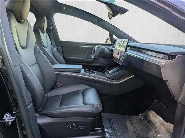 2023 Tesla Model X Standard Range
