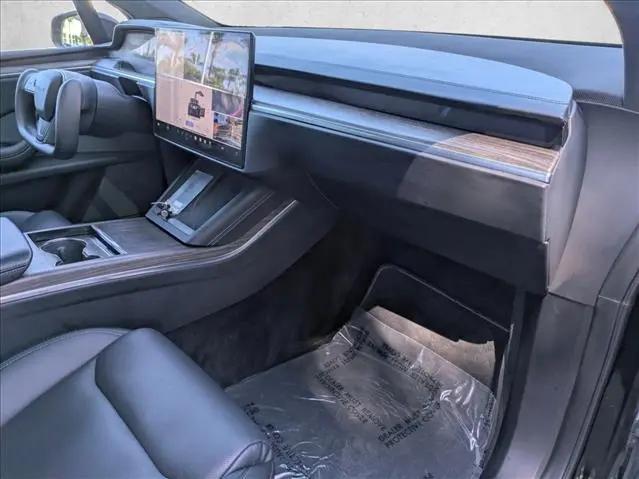 2023 Tesla Model X Standard Range