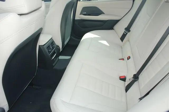2026 BMW i4 eDrive40