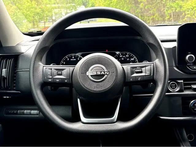 2024 Nissan Pathfinder S FWD