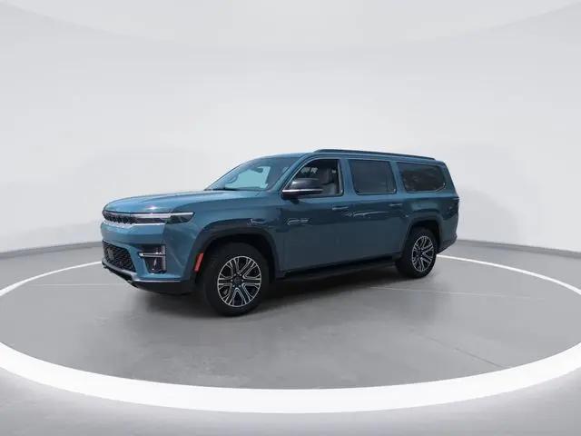 2026 Jeep Grand Wagoneer L 4x4